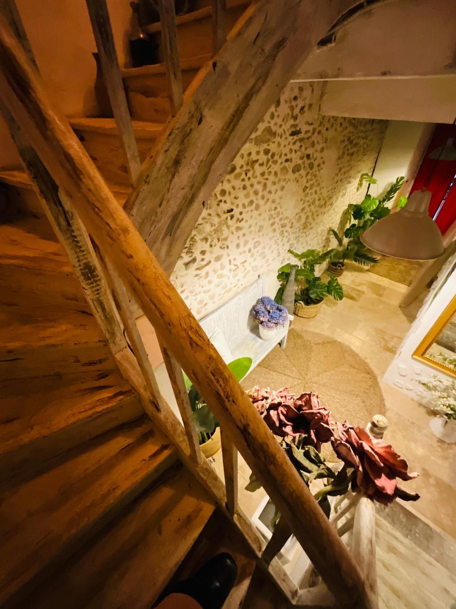 Hote Labyrinthe Lit 180 Cm Salle De Bain, Petit Dej Compris Mirepoix  Exteriér fotografie